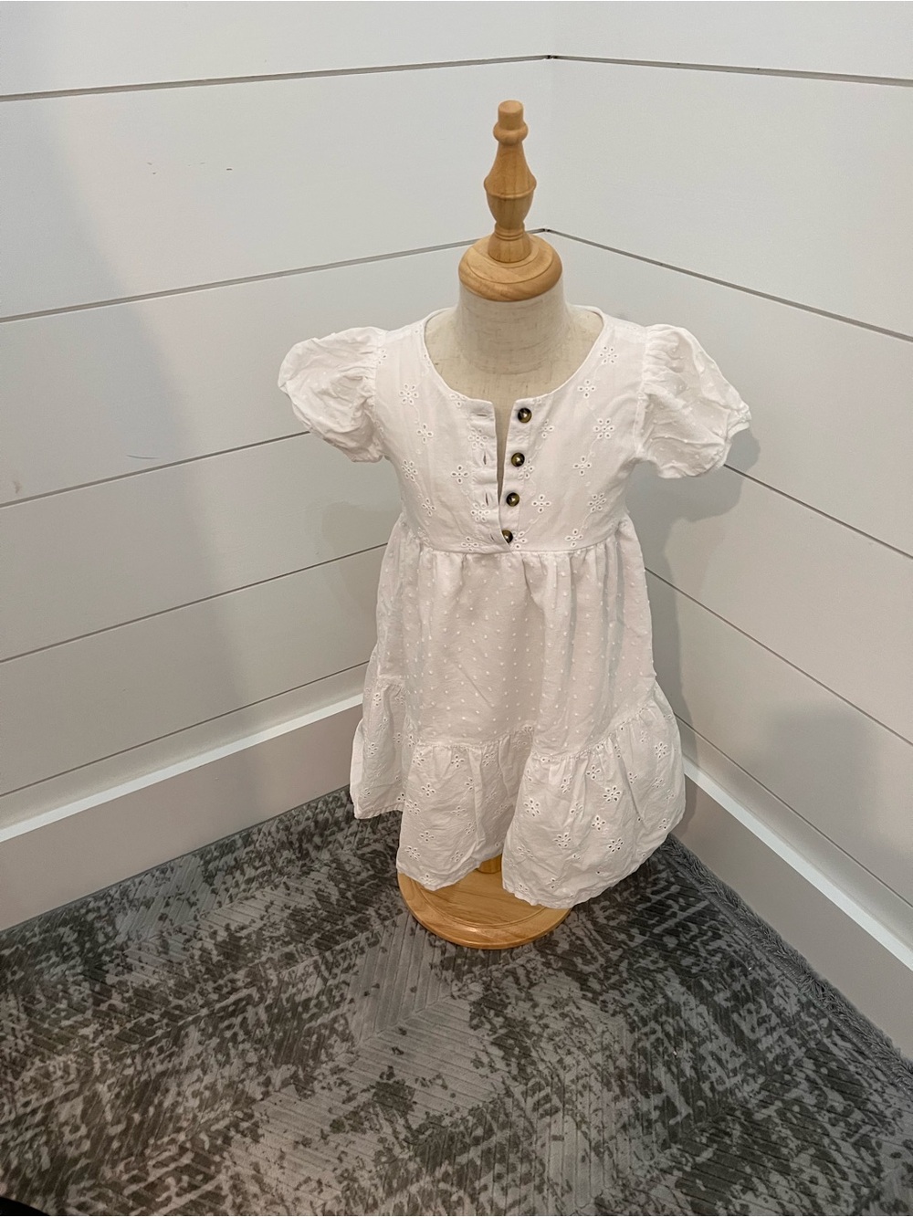 wonder nation White Eyelet Button-Front Puff Sleeve Dress